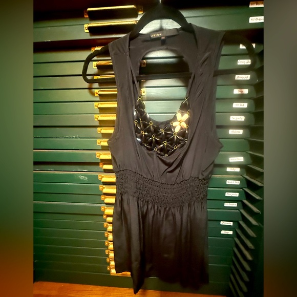 Akiko Black Silk Sleeveless Top with statement necklace sewn in. Med. SS11